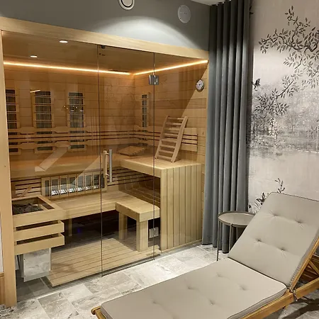 Baltic Wave Boutique With Sauna And Gym 4*